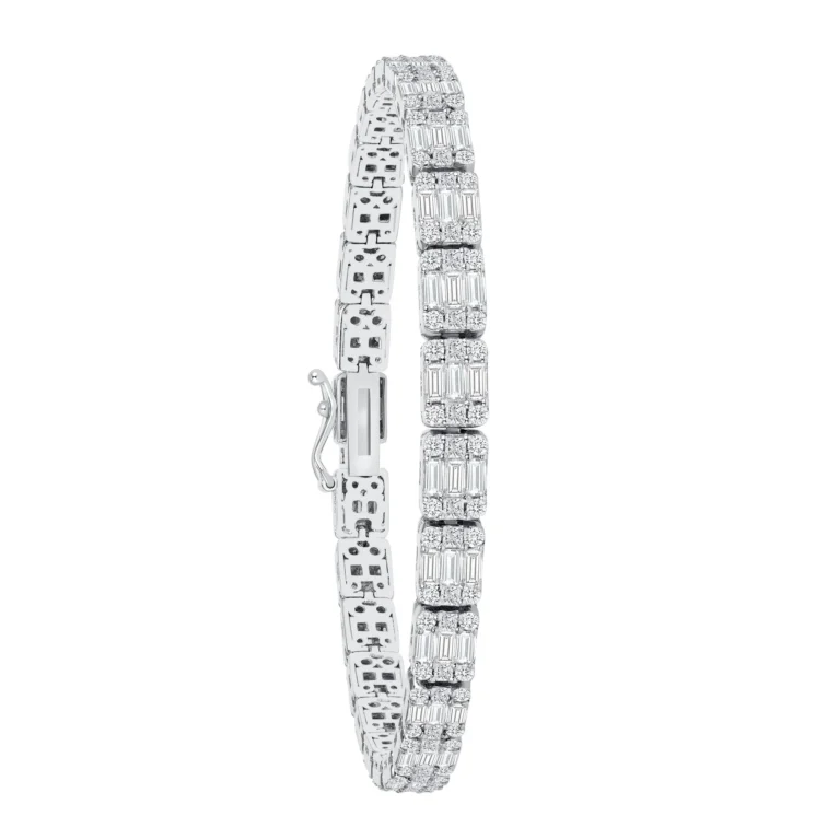 Emerald Shape Diamond Tennis Bracelet